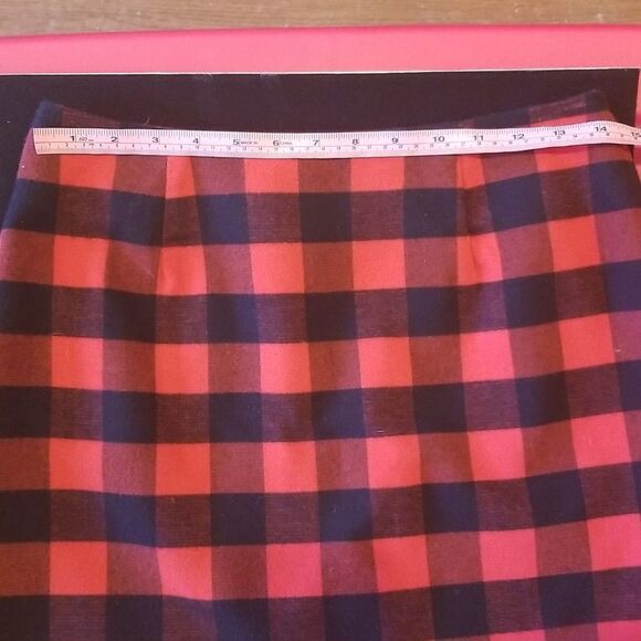 New Old Navy Red Plaid Mini Skirt Size 2 - Picture 5 of 6